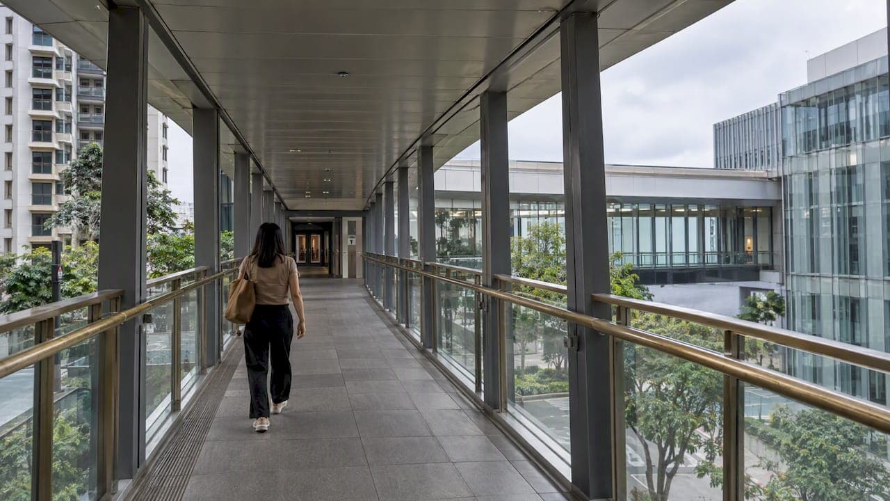 Covered Link Bridge Condos in Singapore: Check the 400 m MRT Rule